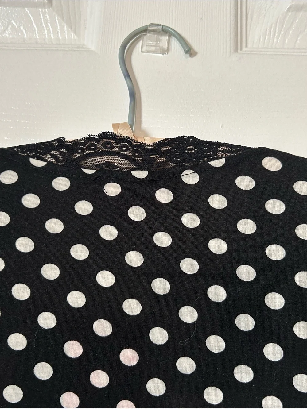Edikted Black and White Polka Dot Lace-Trim Size M V-Neck Long Sleeve Top - Picture 14 of 15